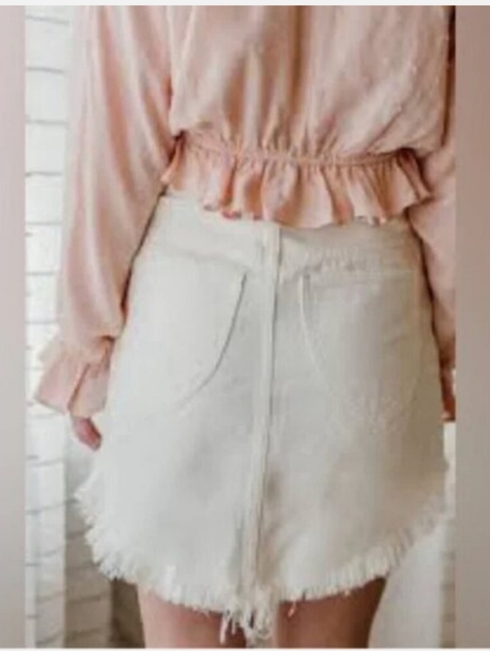 💥Sale💥We The Free Bailey Denim Raw Hem Mini Skirt In Coconut - Picture 3 of 7